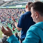 Jezus na Stadionie Legii. Uwielbienie