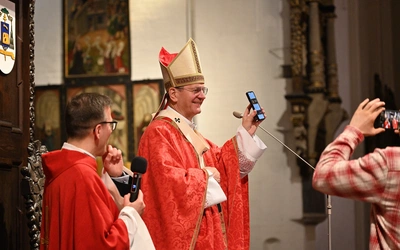 W świętą noc - Gdańsk czekał na Ducha Świętego