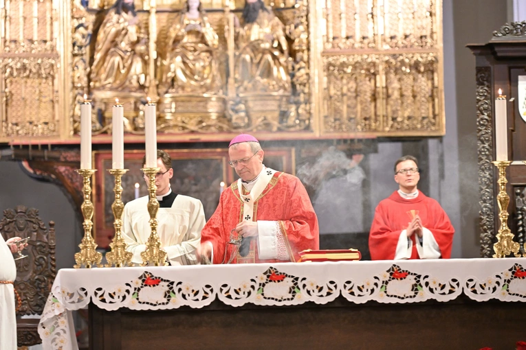 Nocna liturgia przed Zesłaniem Ducha Świętego