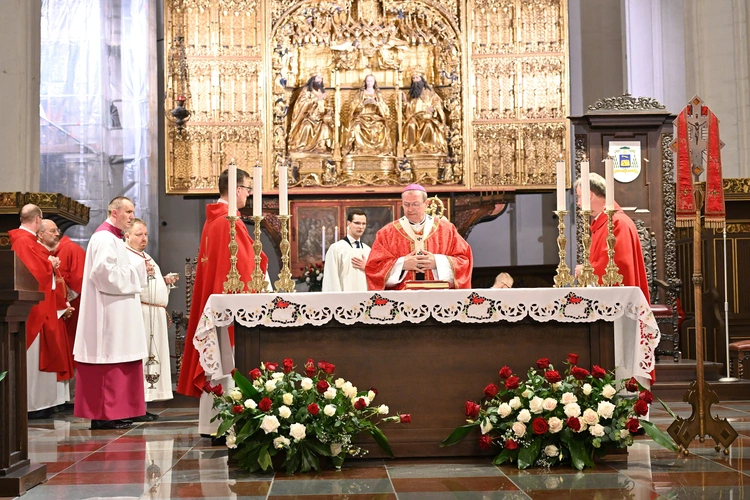 Nocna liturgia przed Zesłaniem Ducha Świętego