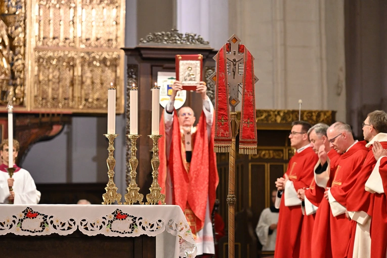 Nocna liturgia przed Zesłaniem Ducha Świętego