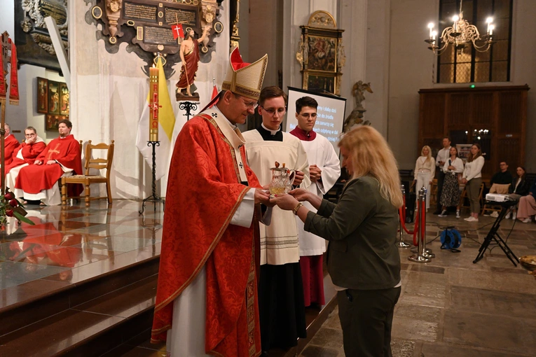 Nocna liturgia przed Zesłaniem Ducha Świętego