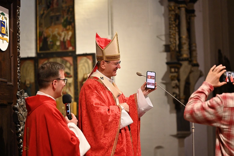 Nocna liturgia przed Zesłaniem Ducha Świętego