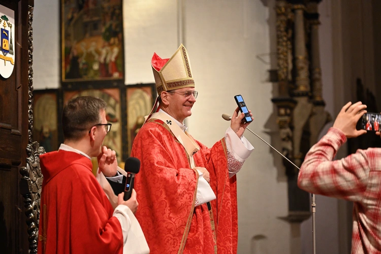 Nocna liturgia przed Zesłaniem Ducha Świętego