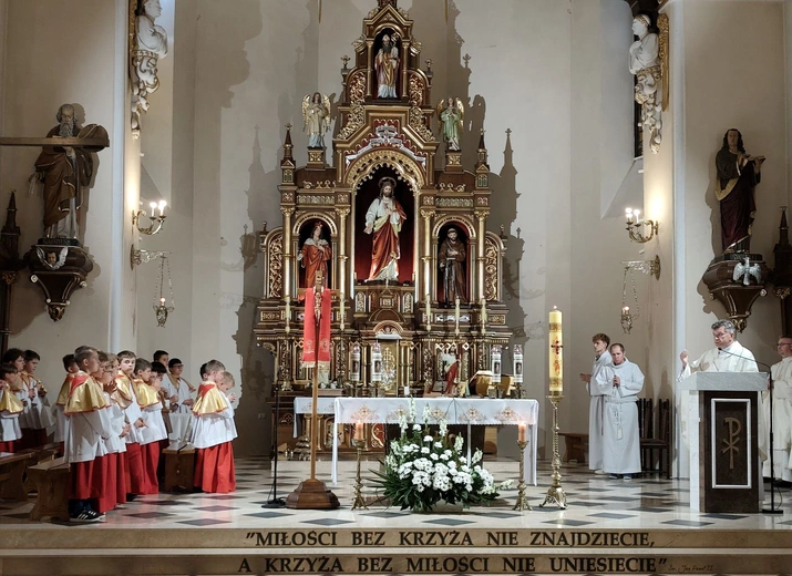 Żegocina. Nowi ministranci