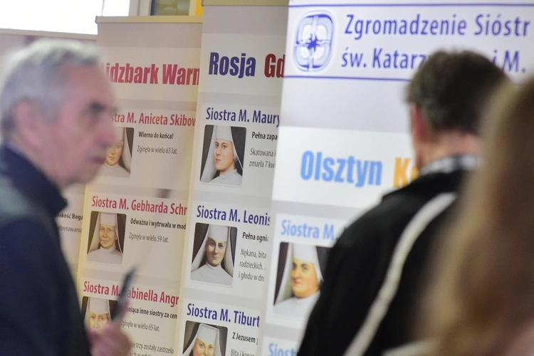 Wprowadzenie relikwii do Miejskiego Szpitala w Olsztynie