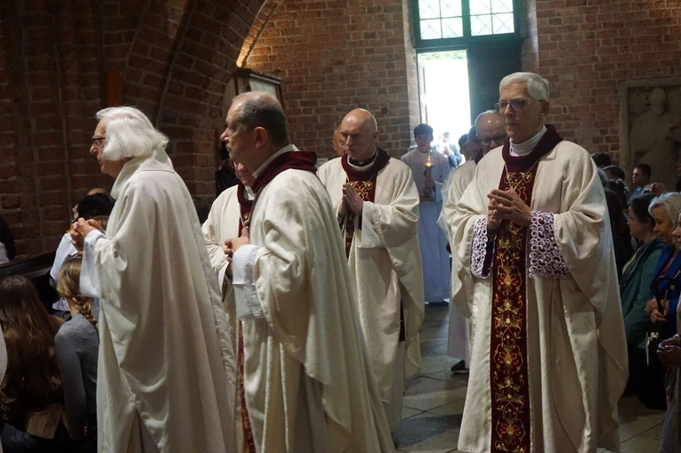 Procesja eucharystyczna w odpust Matki Bożej Pokornej