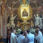 Procesja eucharystyczna w odpust Matki Bożej Pokornej