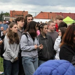 Spotkanie młodzieży w Ziębicach - występ "Wyrwanych z niewoli" i ks. Jakuba Bartczaka