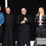 Spotkanie młodzieży w Ziębicach - występ "Wyrwanych z niewoli" i ks. Jakuba Bartczaka