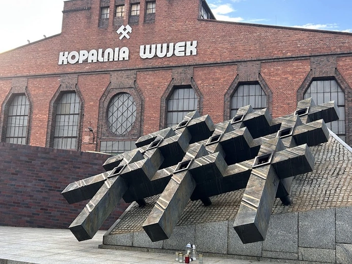 Pod kopalnią Wujek