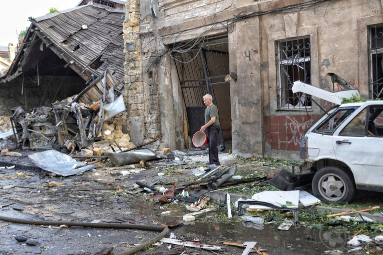 Zniszczenia po ataku w Odessie