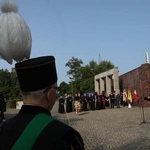 KEP w Katowicach. Modlitwa pod Pomnikiem Poległych Górników z Kopalni "Wujek"