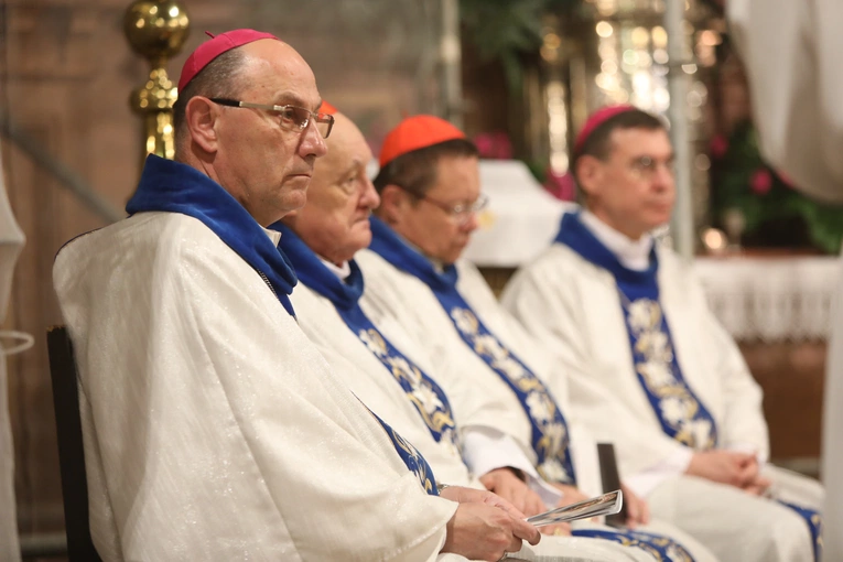 KEP w Katowicach. Msza św. w sanktuarium w Piekarach Śląskich