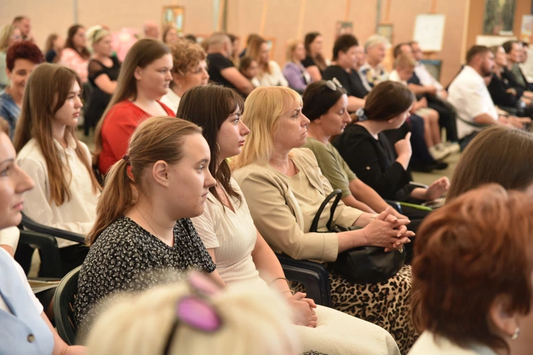 Konkurs o bł. Karolinie