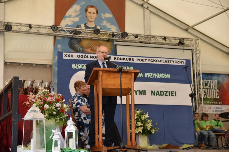Konkurs o bł. Karolinie