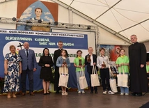 Konkurs o bł. Karolinie