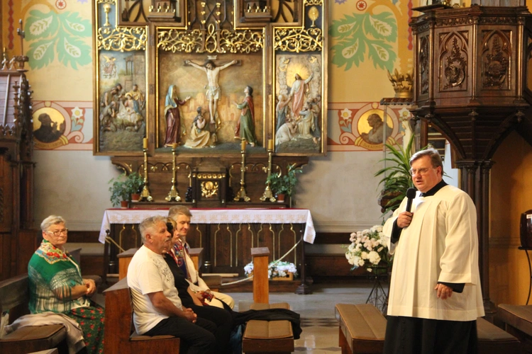 Pielgrzymka ze Sromowiec do kościoła jubileuszowego w Szczawnicy