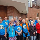 Idą do Gietrzwałdu