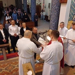 Pięciu mężczyzn przyjęło w Gdyni chrzest i bierzmowanie
