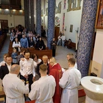 Pięciu mężczyzn przyjęło w Gdyni chrzest i bierzmowanie