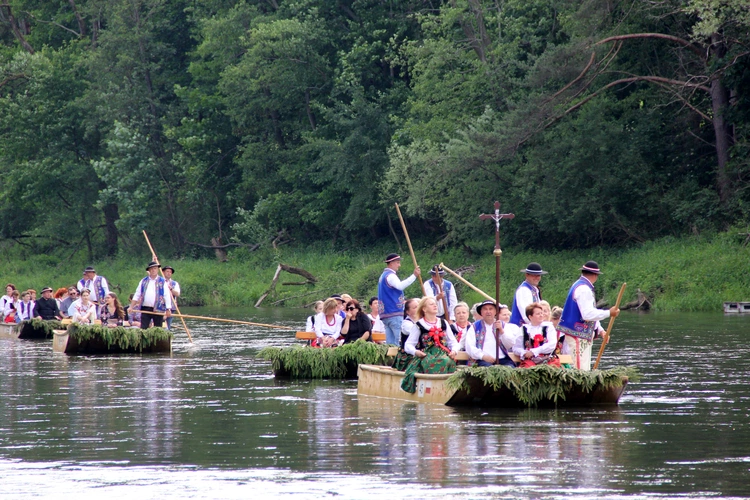 Jubileuszowy spływ Dunajcem po odpust