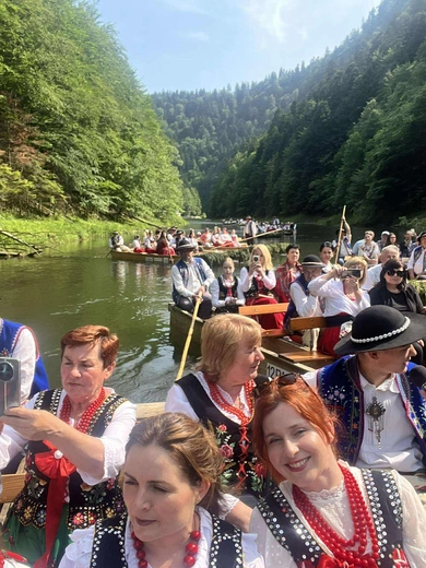 Pielgrzymka ze Sromowiec do kościoła jubileuszowego w Szczawnicy