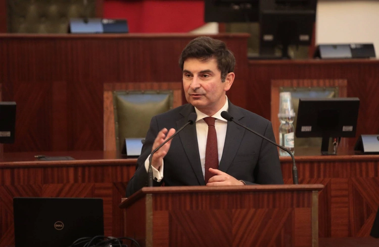 KEP w Katowicach. Biskupi w gmachu Sejmu Śląskiego