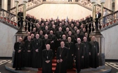 KEP w Katowicach. Biskupi w gmachu Sejmu Śląskiego