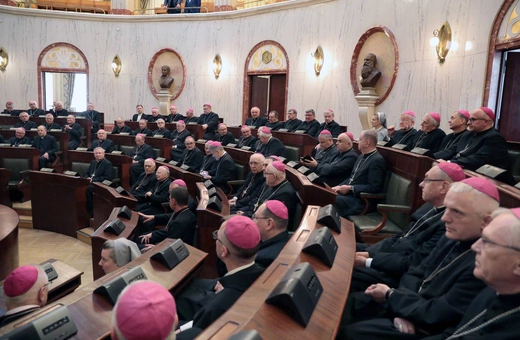 KEP w Katowicach. Biskupi w gmachu Sejmu Śląskiego