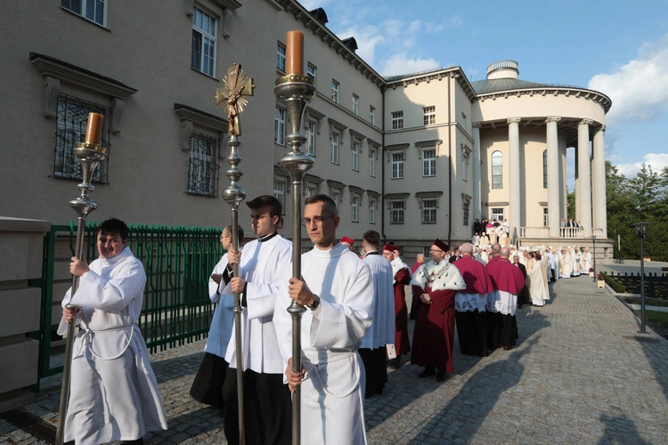 Msza św. dziękczynna z okazji 100-lecia archidiecezji