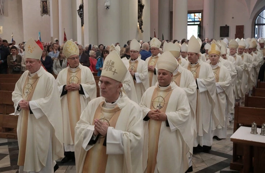 Msza św. dziękczynna z okazji 100-lecia archidiecezji