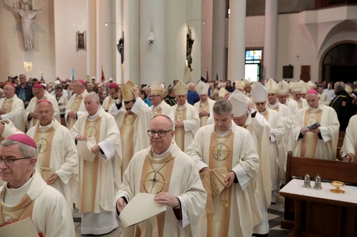 Msza św. dziękczynna z okazji 100-lecia archidiecezji