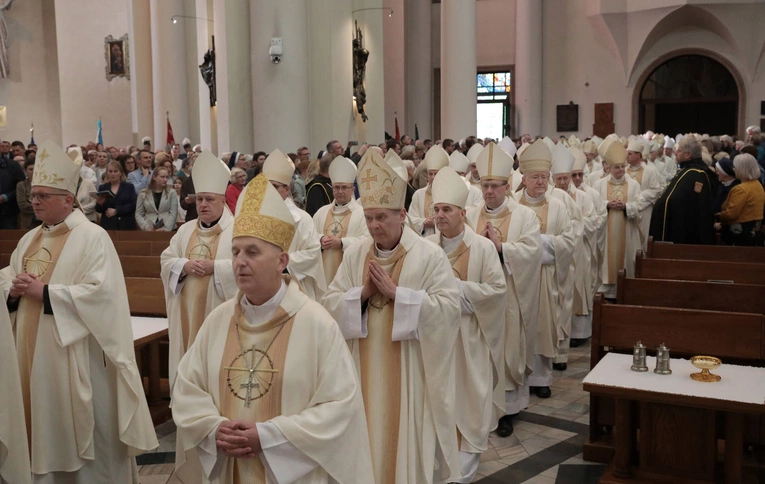 Msza św. dziękczynna z okazji 100-lecia archidiecezji
