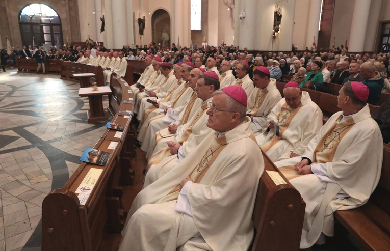 Msza św. dziękczynna z okazji 100-lecia archidiecezji