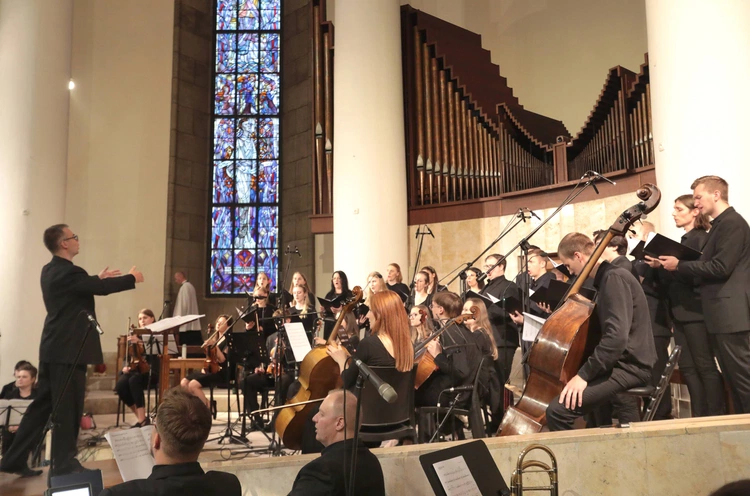 Msza św. dziękczynna z okazji 100-lecia archidiecezji