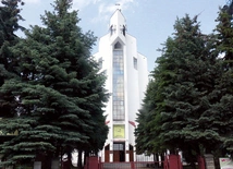 Kościół Świętej Rodziny  był miejscem spotkania  z papieżem Polakiem. 