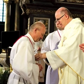 Liturgii przewodniczył ks. Arkadiusz Chwastyk, kanclerz Świdnickiej Kurii Biskupiej.