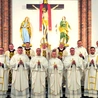 Biskup wezwał nowych kapłanów, by każdą Mszę Świętą sprawowali z najwyższą starannością, ponieważ „liturgia dostojna, piękna, głęboka, uporządkowana to jest wielka katecheza”.
