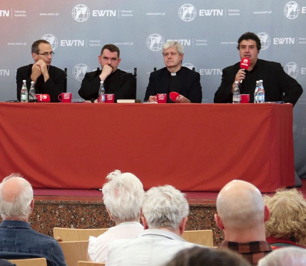 Wydarzenie wpisywało się w trwający Synod Archidiecezji Wrocławskiej oraz diecezjalne obchody uroczystości Zesłania Ducha Świętego.