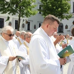 Pielgrzymka tarnowskich kapłanów do Tuchowa