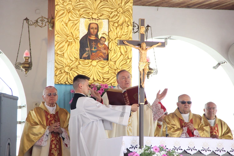Pielgrzymka tarnowskich kapłanów do Tuchowa