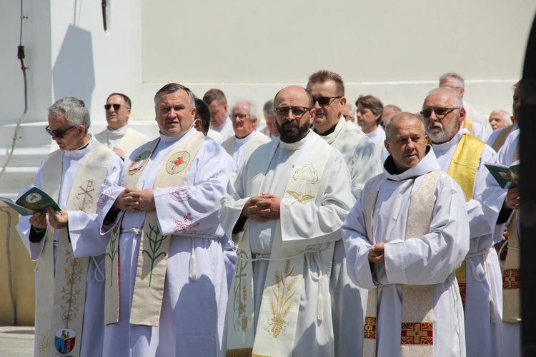 Pielgrzymka tarnowskich kapłanów do Tuchowa
