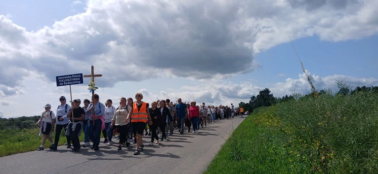 Piesza pielgrzymka do Radecznicy