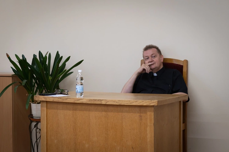 Kurs dla kandydatów na nadzwyczajnych szafarzy Komunii św.