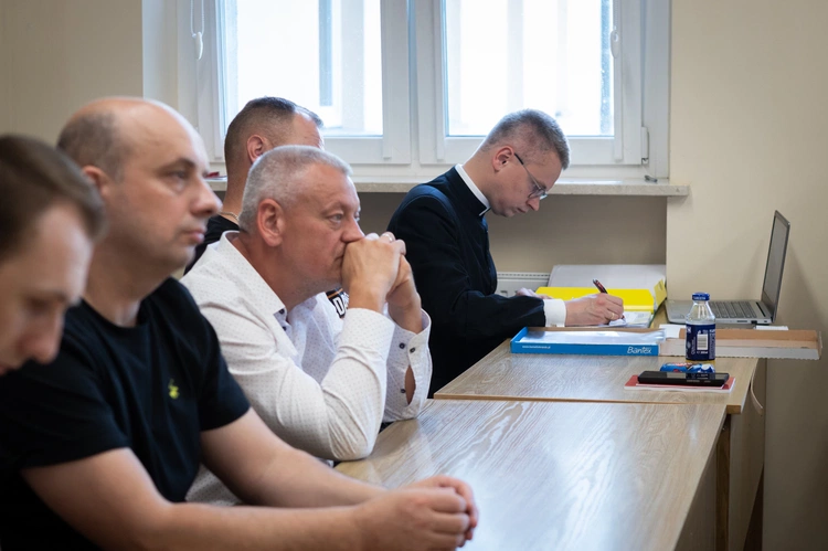 Kurs dla kandydatów na nadzwyczajnych szafarzy Komunii św.