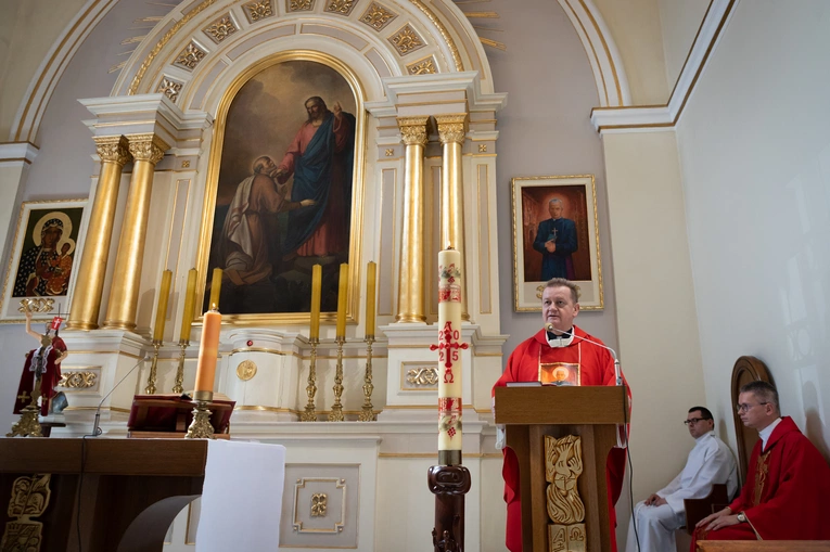 Kurs dla kandydatów na nadzwyczajnych szafarzy Komunii św.