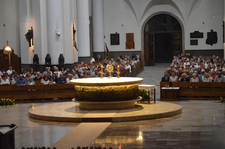 Dekanaty w archikatedrze