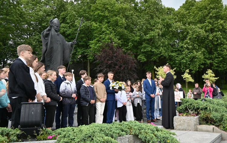 Pielgrzymka szkół im. Jana Pawła II