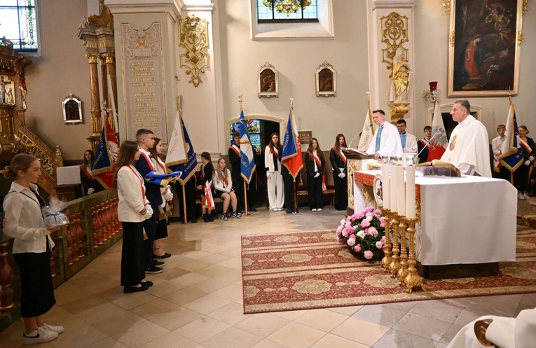 Pielgrzymka szkół im. Jana Pawła II